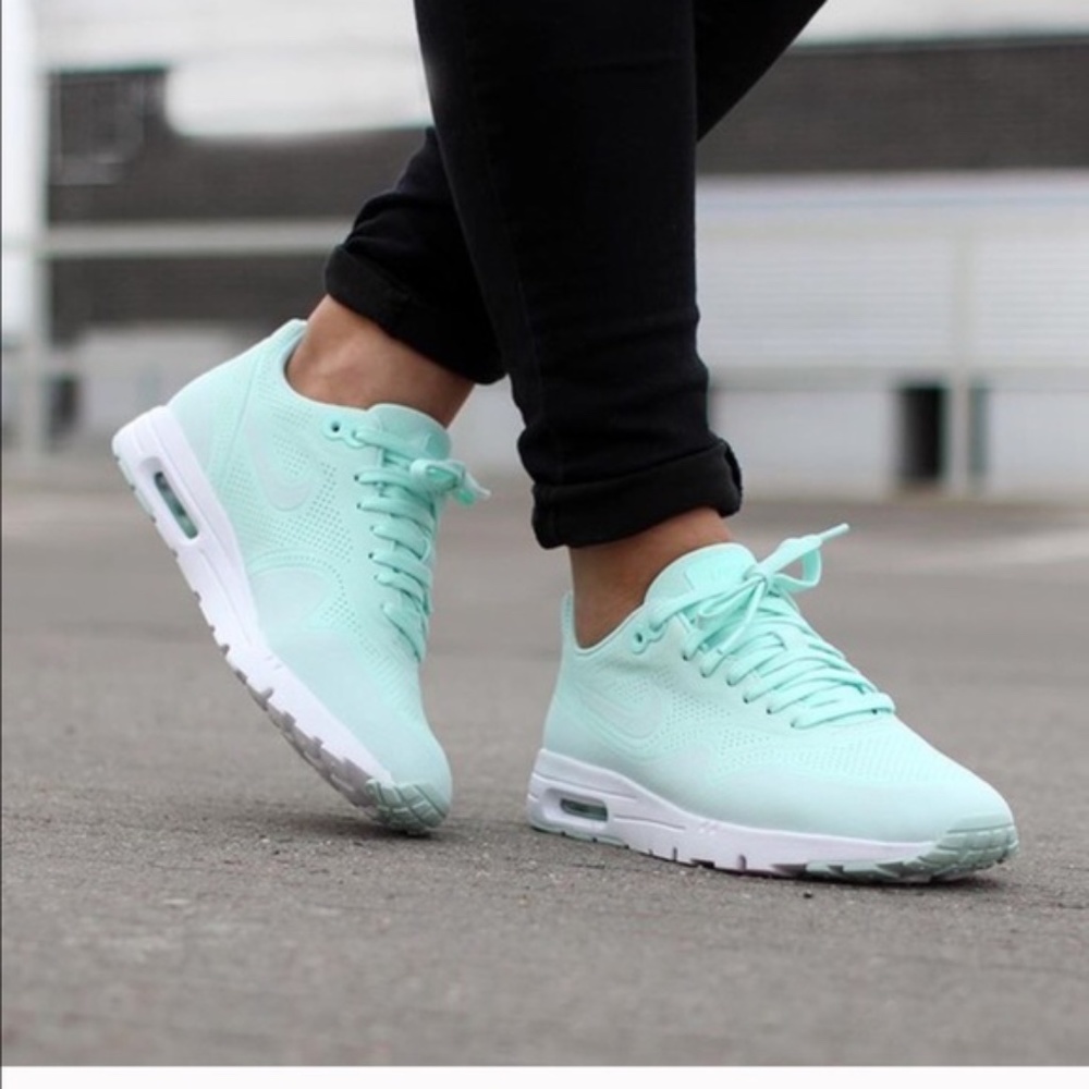 Nike Air Max 1 Ultra Moire in FiberGlass (RARE)7.5